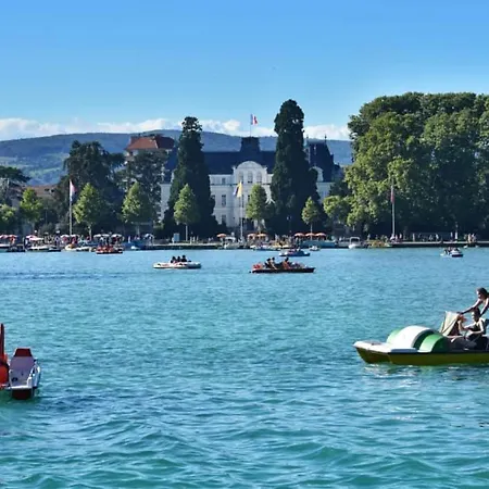 De Chiara A * Annecy